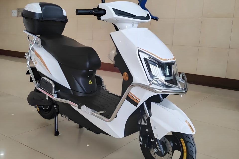 Sepeda Motor Listrik