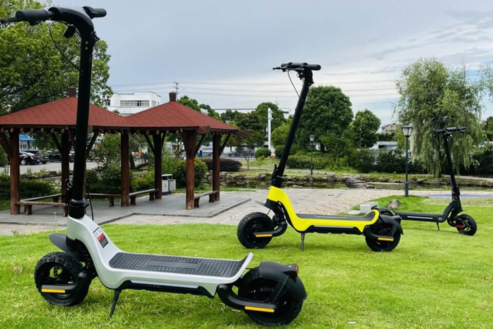 Elektromos rugdalózó robogó