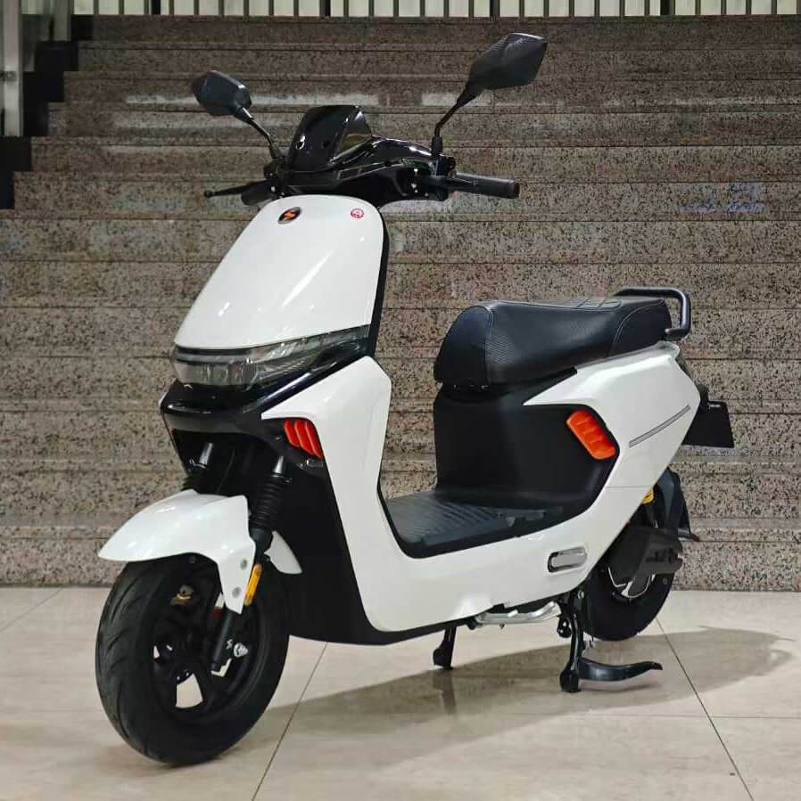 Sepeda Motor Listrik
