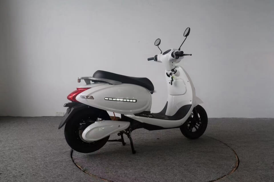 Sepeda Motor Listrik