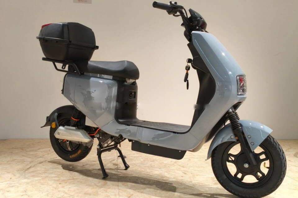 Sepeda Motor Listrik