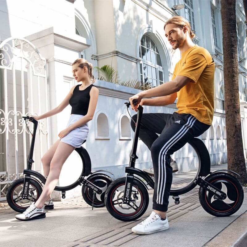 Scooter elettrico pieghevole