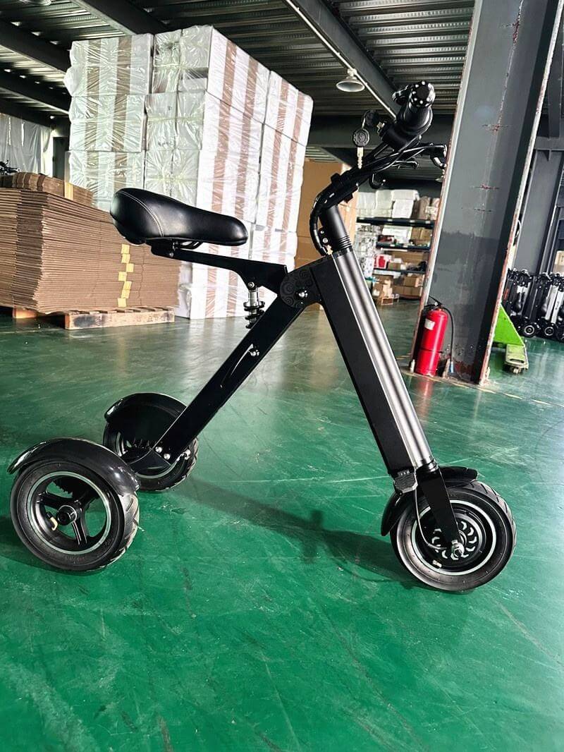 Scooter électrique pliable