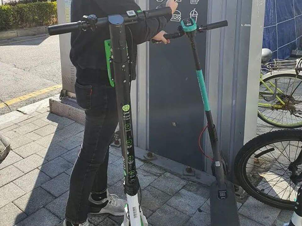 프리미엄 스쿠터