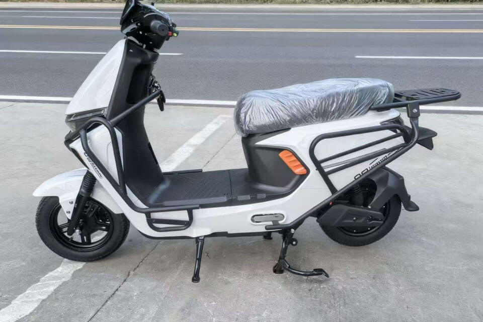 Sepeda Motor Listrik