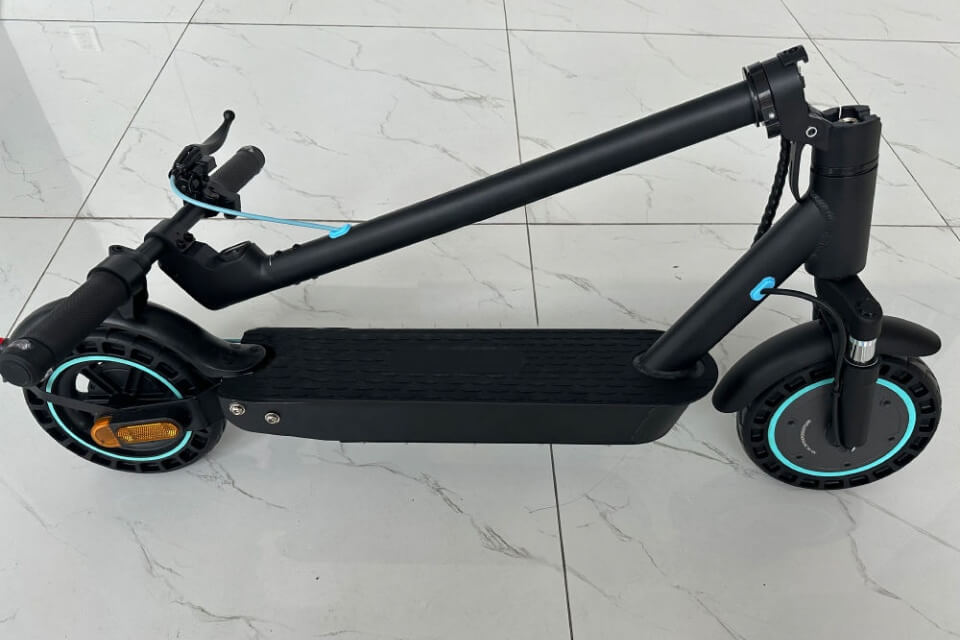Scooter electric pliabil