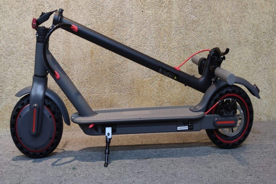 Scooter électrique pliable