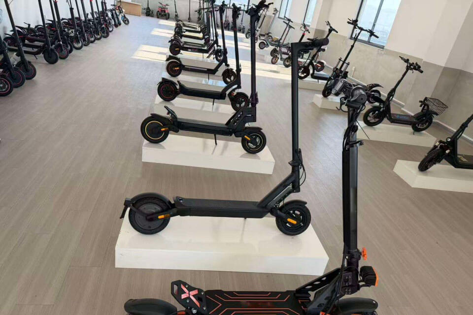 Scooter electric pliabil
