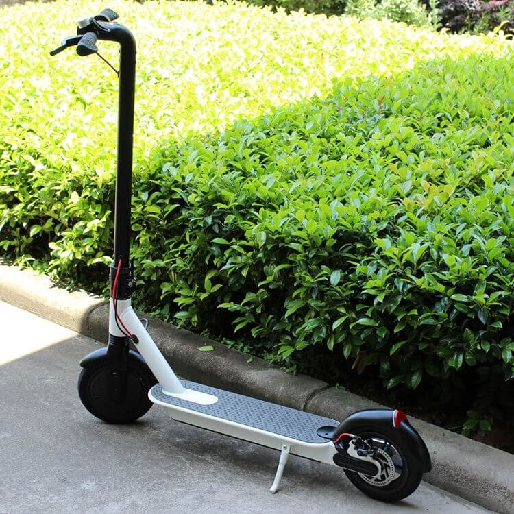 Scooter de partajare